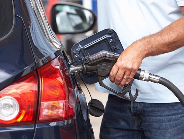 Không xài cạn bình xăng mới đổ Không xài cạn bình xăng mới đổ 1